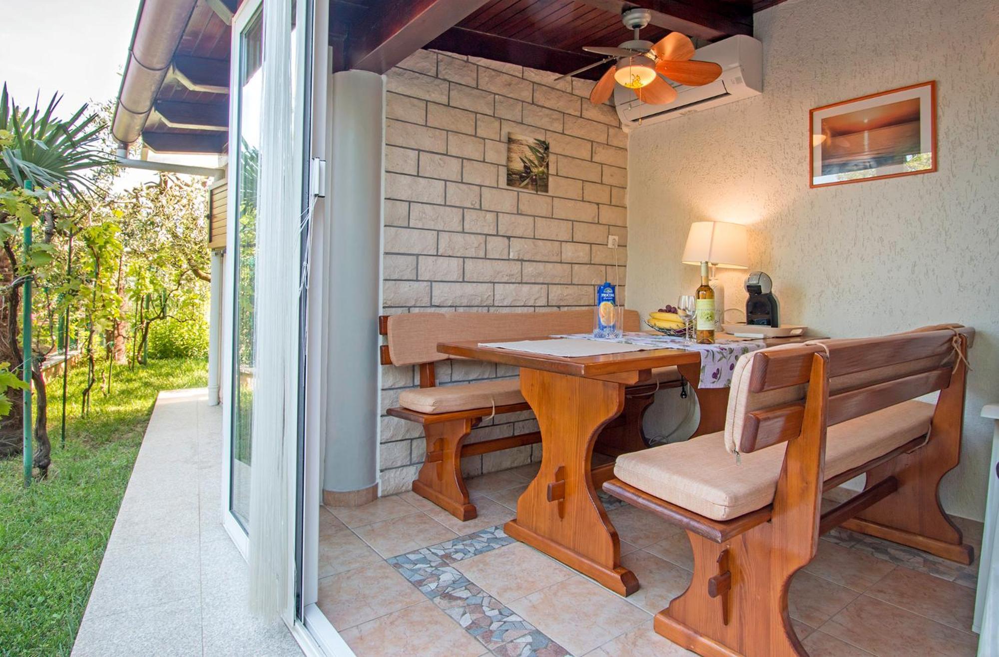 Studio Apartment Oliva Pula