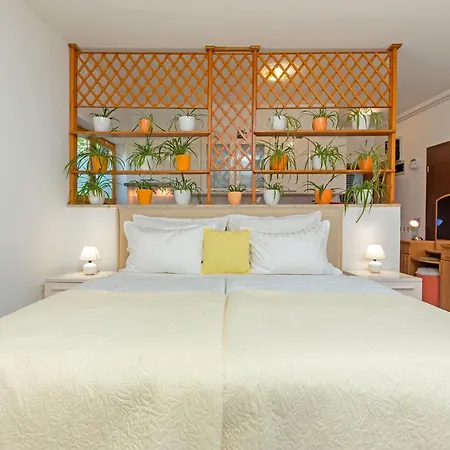 Studio Apartment Oliva Pula Exterior photo