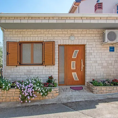 Studio Apartment Oliva Pula Exterior photo